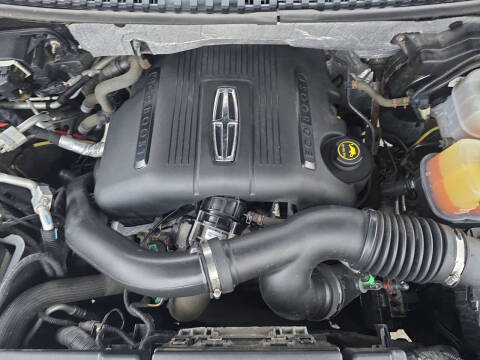 2017 Lincoln Navigator Select