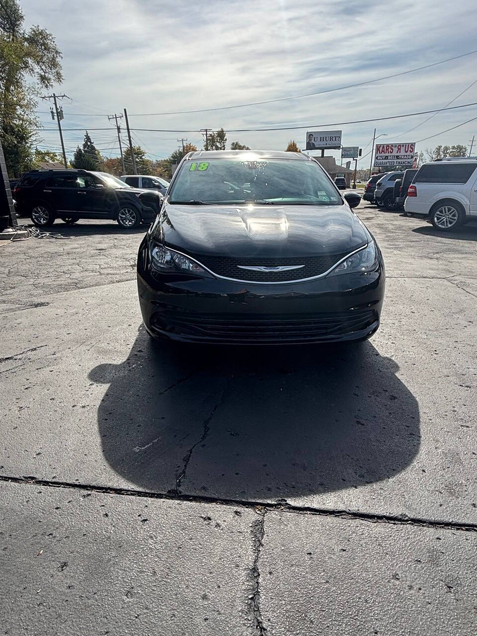 2018 Chrysler Pacifica for sale at Kars R Us in Dearborn Heights, MI