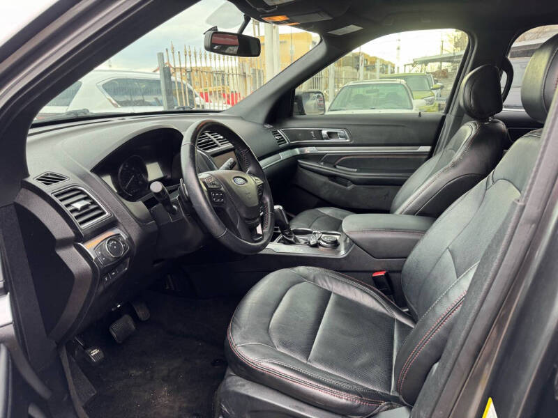 2017 Ford Explorer Sport