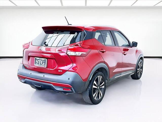 2020 Nissan Kicks SR