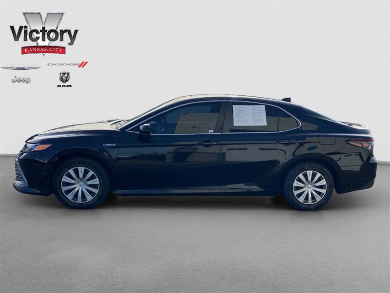 2021 Toyota Camry Hybrid LE