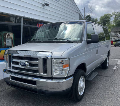 2013 Ford E-Series E-350 SD XLT