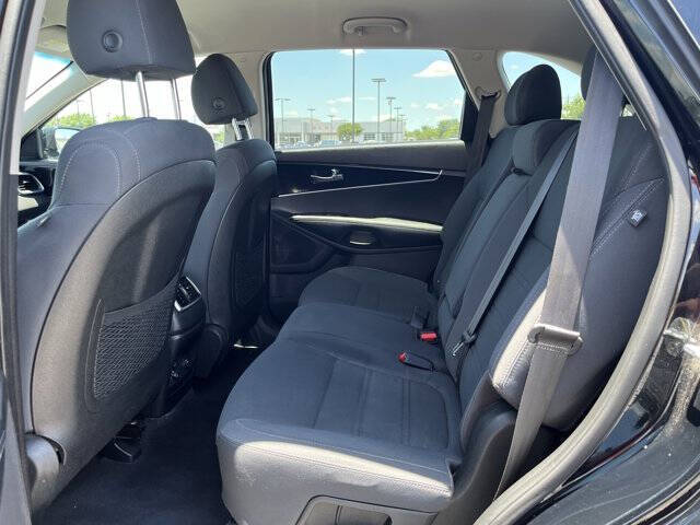 2019 Kia Sorento LX