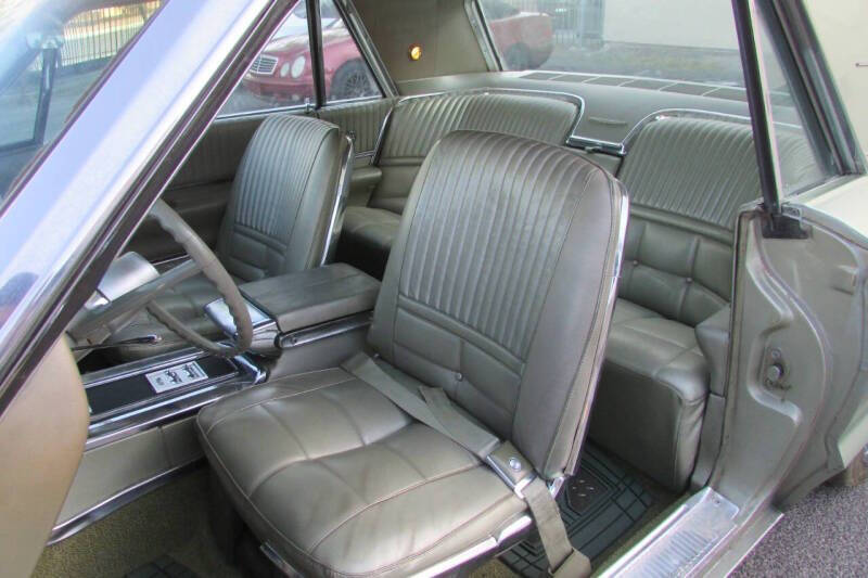 1966 Ford Thunderbird