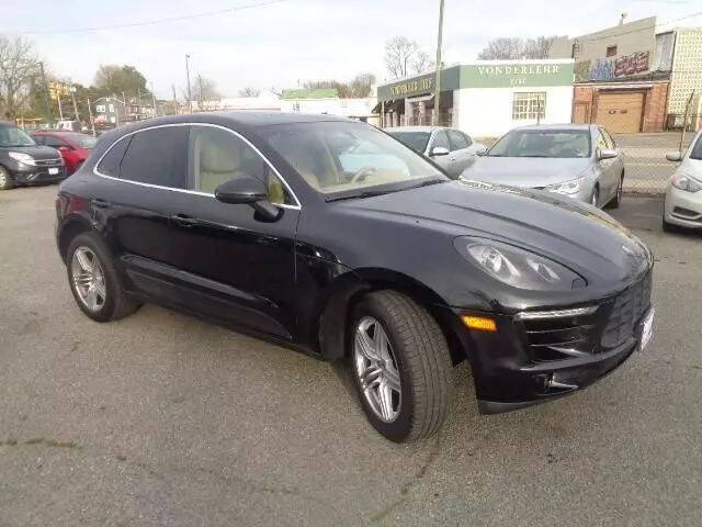 2015 Porsche Macan S