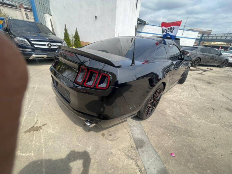 2013 Ford Mustang V6 Premium