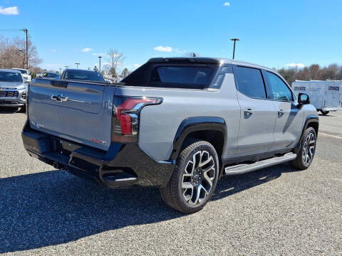 2025 Chevrolet Silverado EV RST
