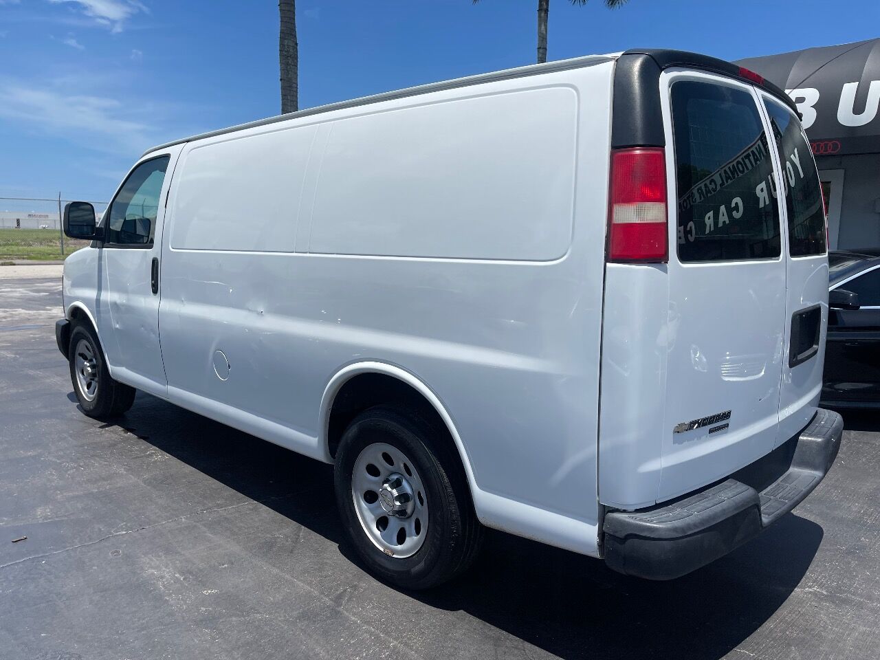 2014 CHEVROLET Express Van - $16,900