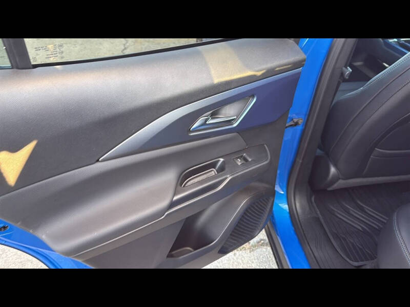 2025 Chevrolet Equinox EV LT 2