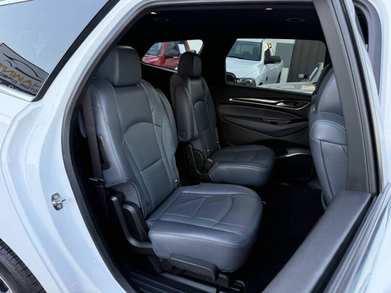 2022 Buick Enclave Essence