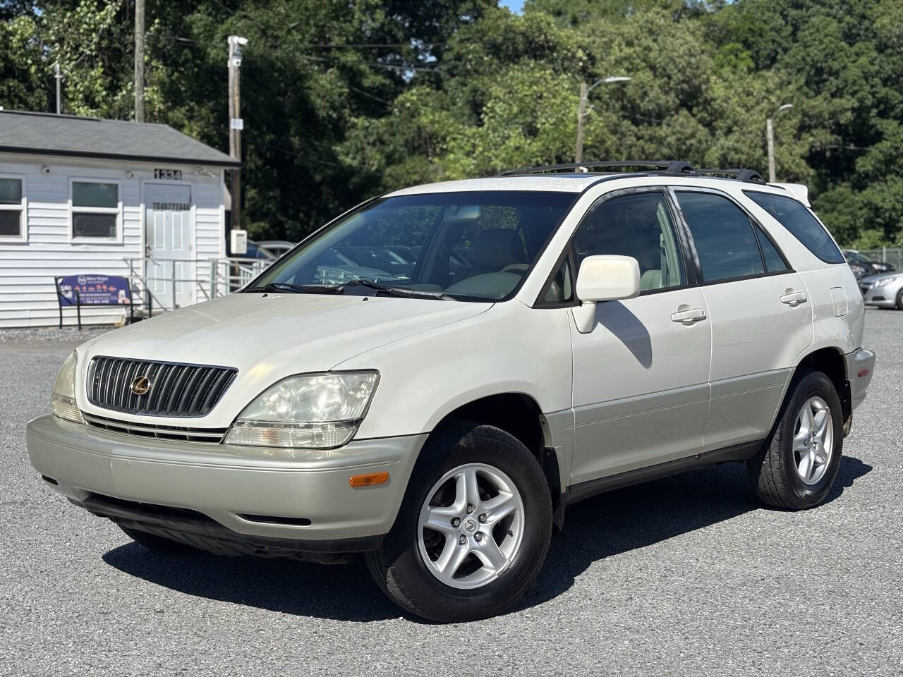 Off white 2000 Lexus RX 300 Base AWD 4dr SUV 1