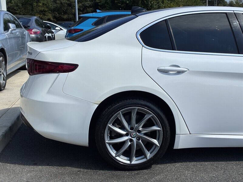 2019 Alfa Romeo Giulia Sport