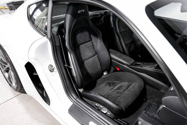 2020 Porsche 718 Cayman GT4