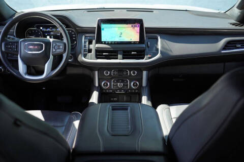 2021 GMC Yukon SLT