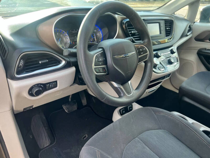 2017 Chrysler Pacifica Touring