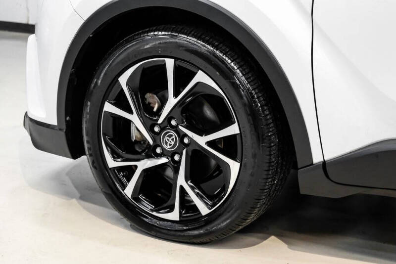 2019 Toyota C-HR XLE