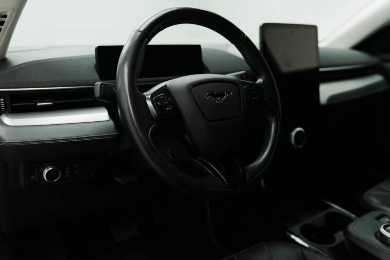 2021 Ford Mustang Mach-E Select