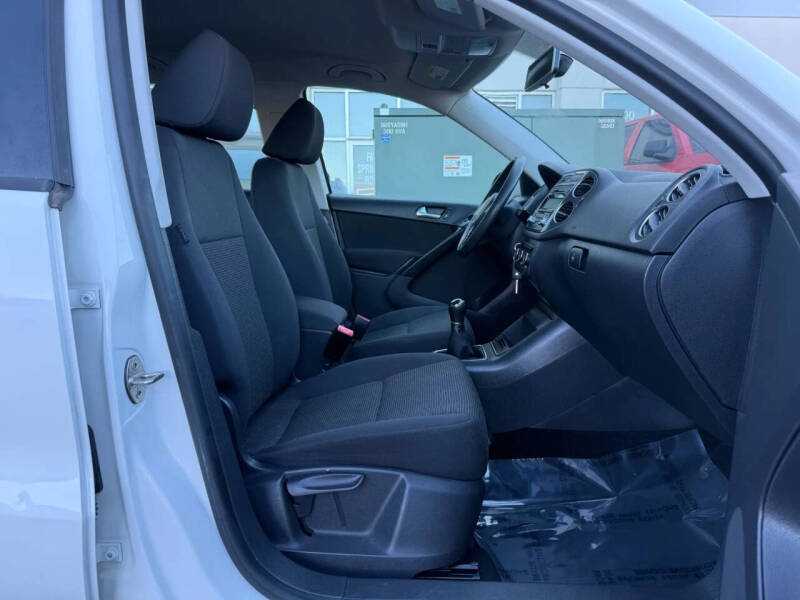 2012 Volkswagen Tiguan S