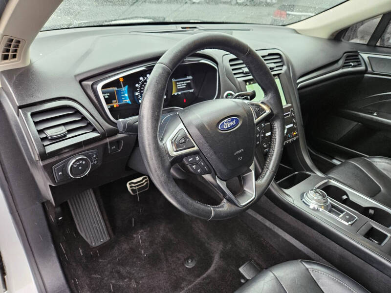 2017 Ford Fusion Titanium