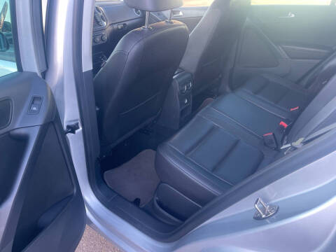 2015 Volkswagen Tiguan SE