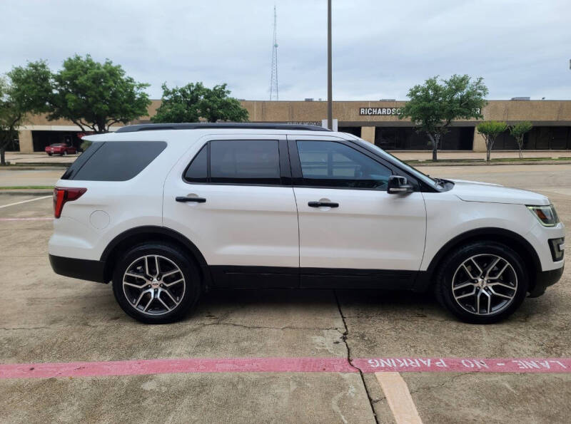 2016 Ford Explorer Sport
