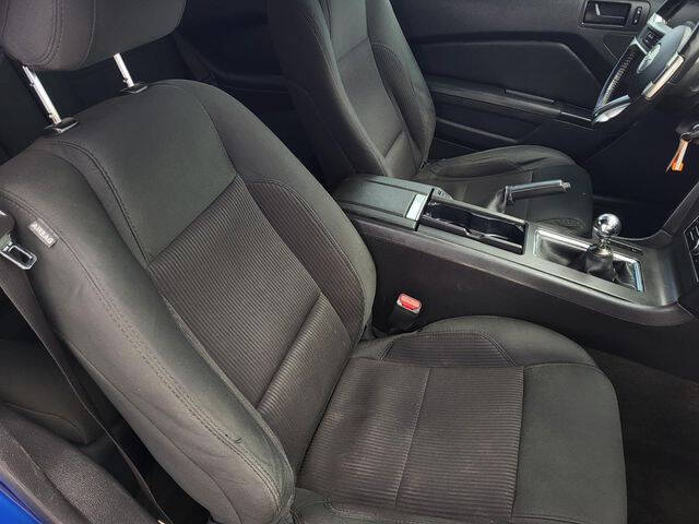 2014 Ford Mustang V6