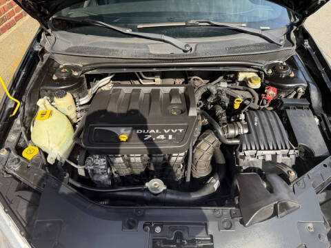 2013 Chrysler 200 LX