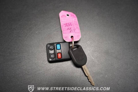 2004 Ford Thunderbird Deluxe