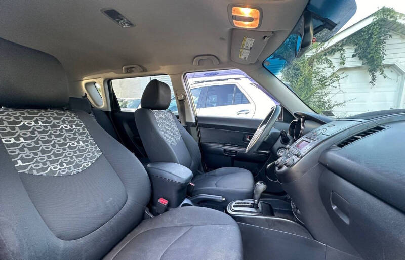 2010 Kia Soul +