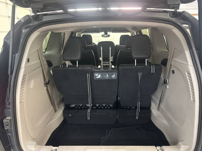 2019 Chrysler Pacifica Touring L