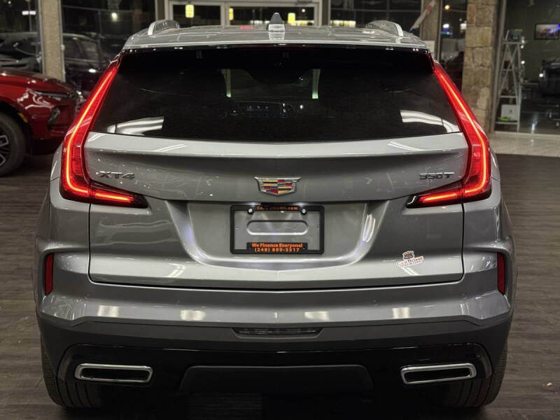 2024 Cadillac XT4 Premium Luxury