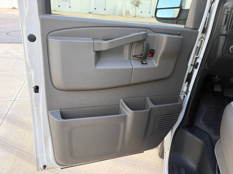 2019 Chevrolet Express 2500