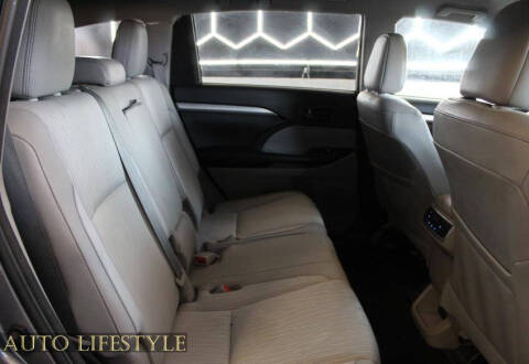 2018 Toyota Highlander LE