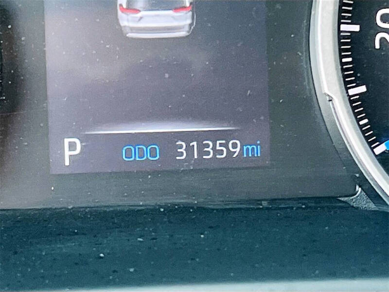 2022 Toyota RAV4 Hybrid LE