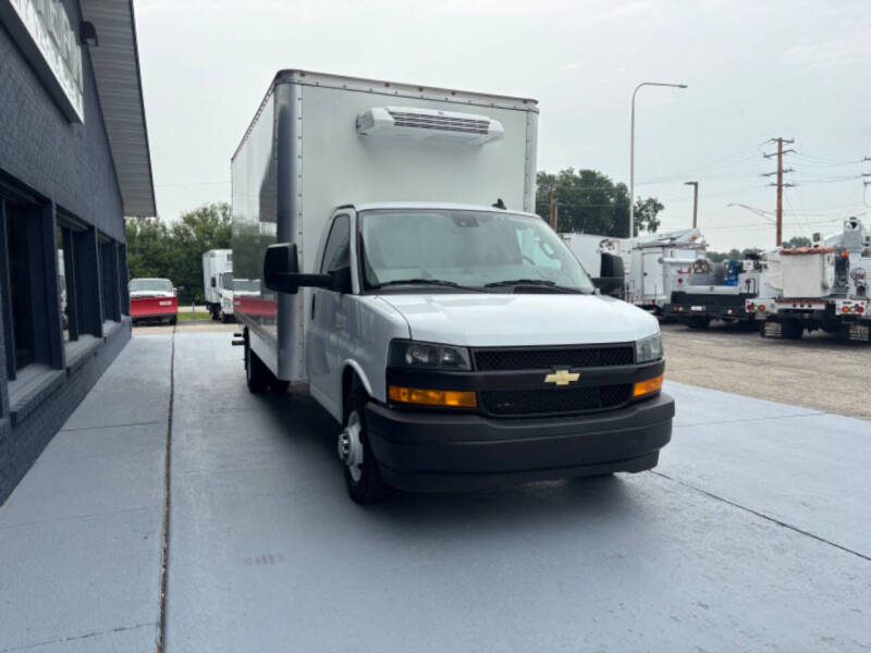 2024 Chevrolet Express Reefer Van