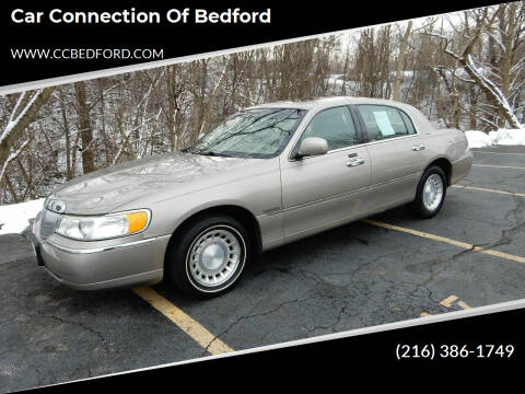 2001 Lincoln Town Car for sale at Car Connection of Bedford in Bedford OH