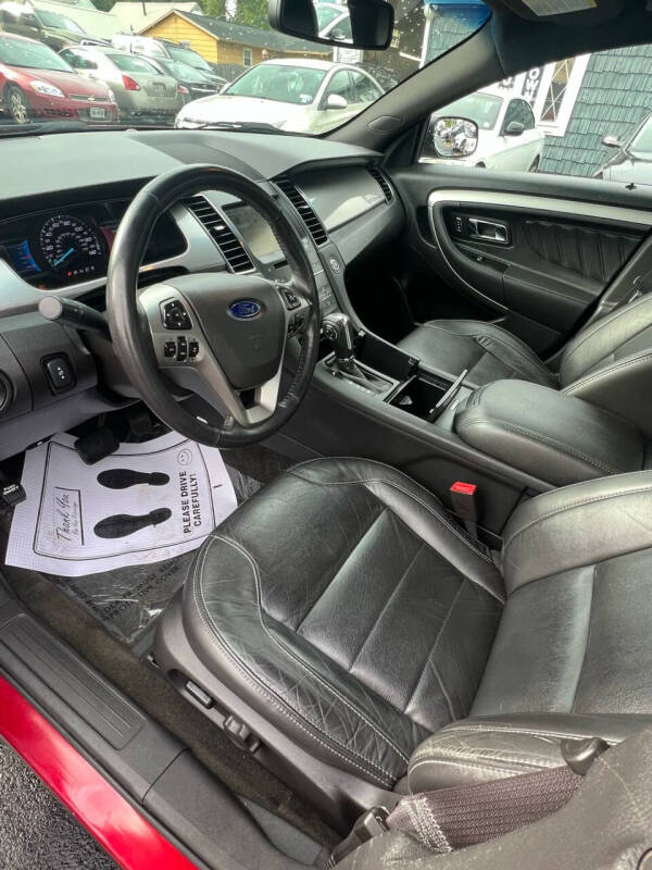 2014 Ford Taurus SEL