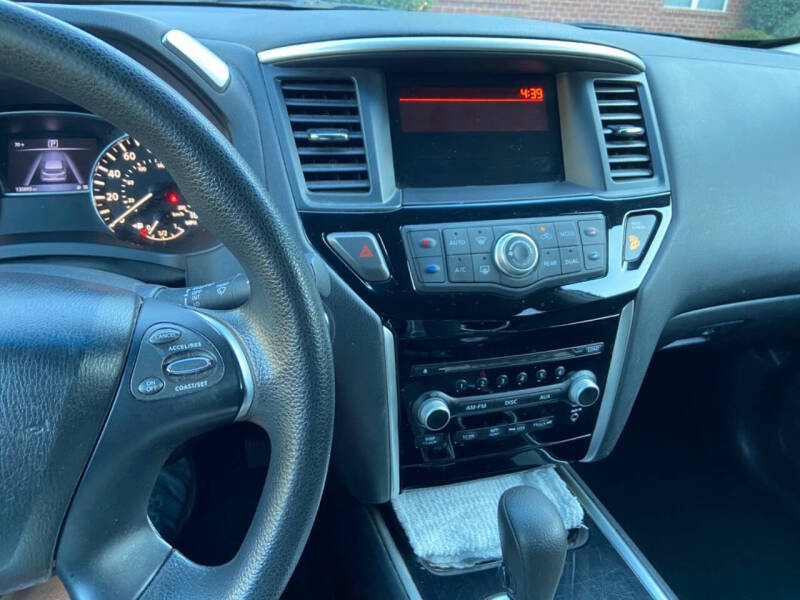 2016 Nissan Pathfinder S