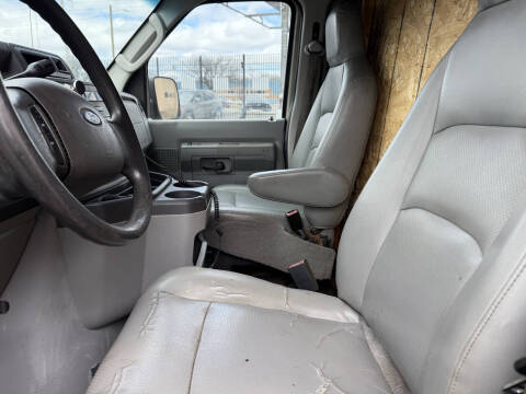 2009 Ford E-Series E-350 SD XLT