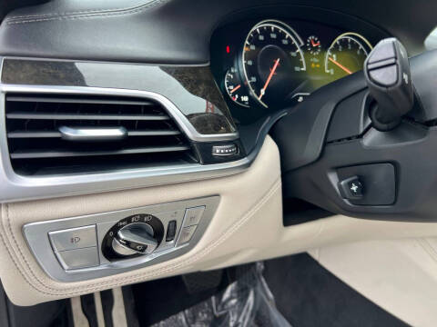 2016 BMW 7 Series 750i xDrive