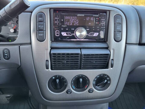 2005 Ford Explorer XLT