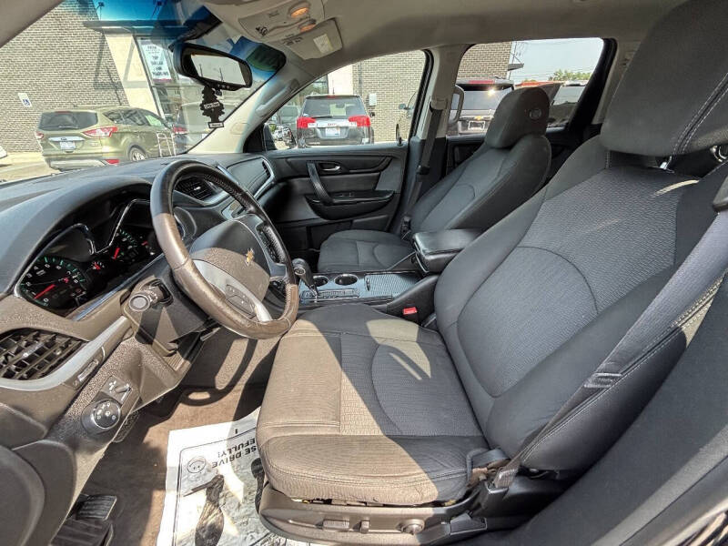 2017 Chevrolet Traverse LT