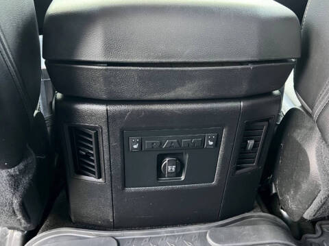 2017 RAM 1500 Laramie