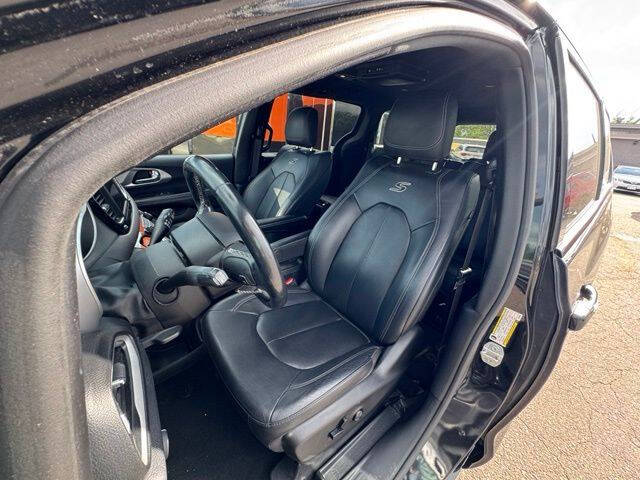 2020 Chrysler Pacifica Touring L