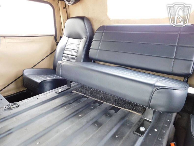 1991 AM General Hummer