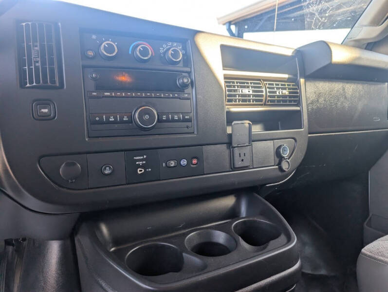 2021 Chevrolet Express 2500