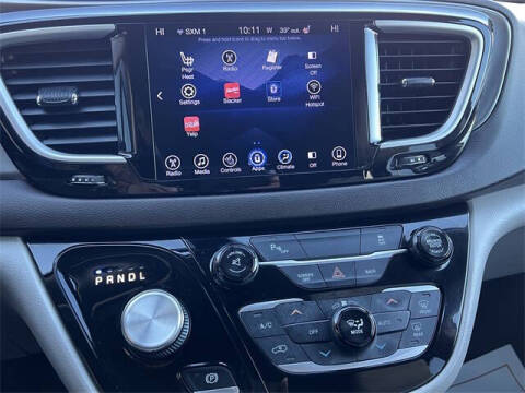 2017 Chrysler Pacifica Touring-L