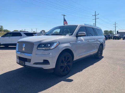 2023 Lincoln Navigator L Reserve