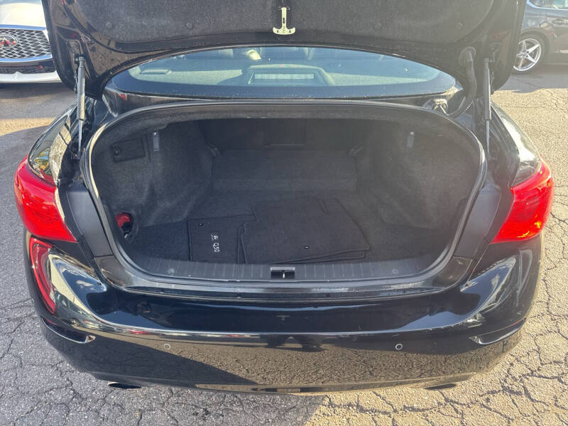 2017 Infiniti Q50 2.0T Premium