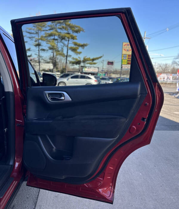 2015 Nissan Pathfinder S
